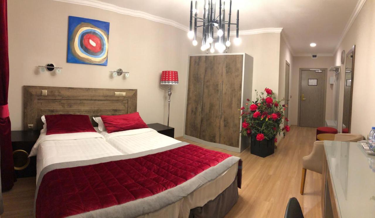 Grace Point Hotel Nur-Sultan  Room photo
