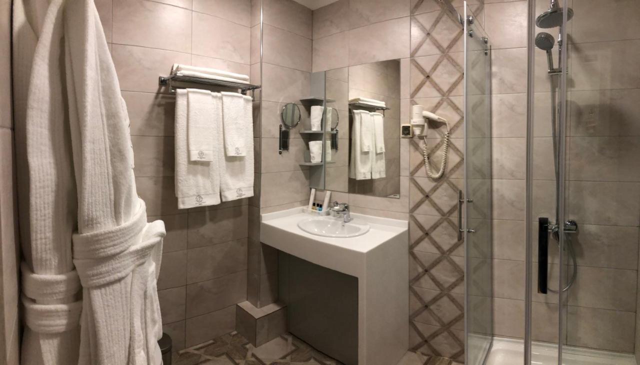 Grace Point Hotel Nur-Sultan  Room photo